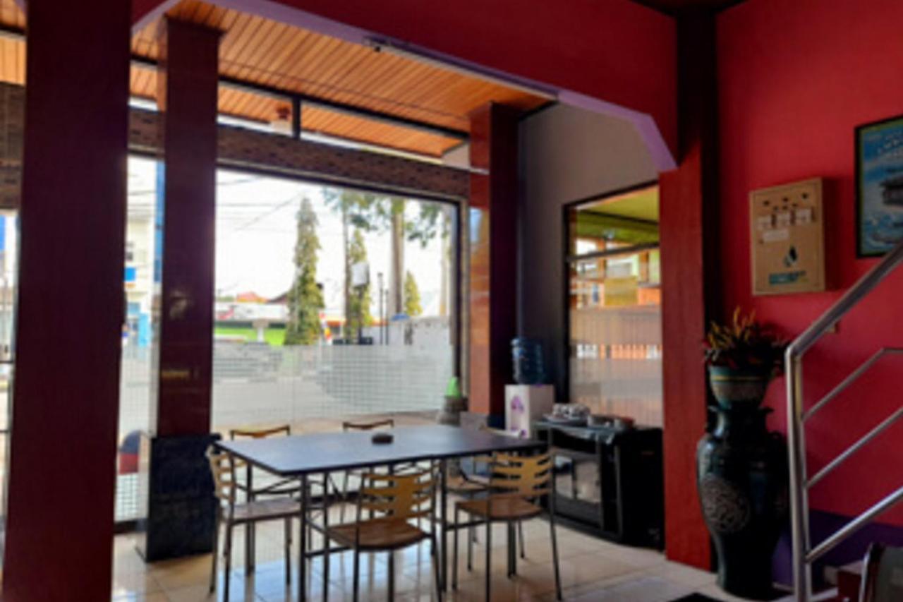 Hotel Rosichan Bau Bau Mitra Reddoorz Baubau Exteriér fotografie