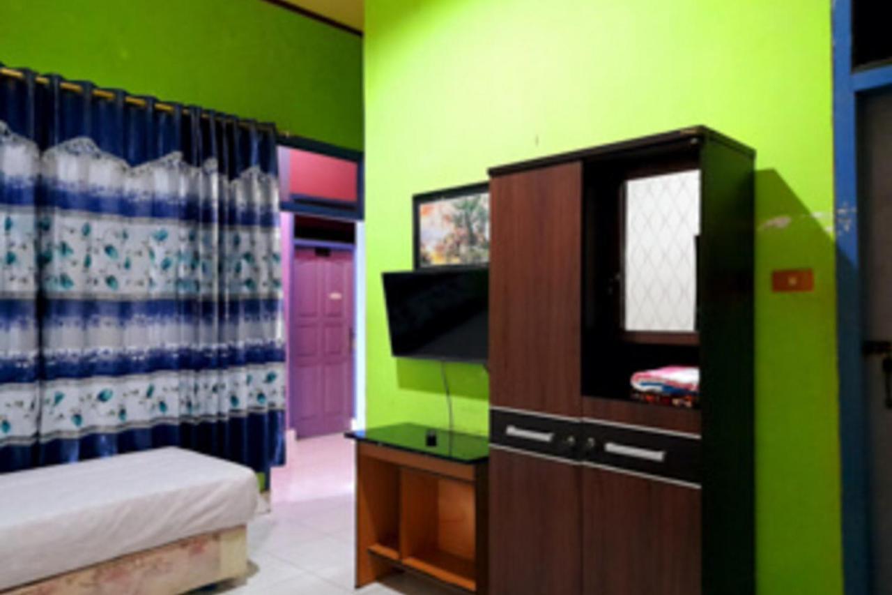 Hotel Rosichan Bau Bau Mitra Reddoorz Baubau Exteriér fotografie