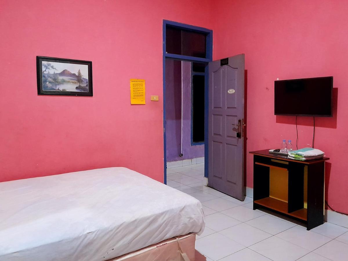 Hotel Rosichan Bau Bau Mitra Reddoorz Baubau Exteriér fotografie